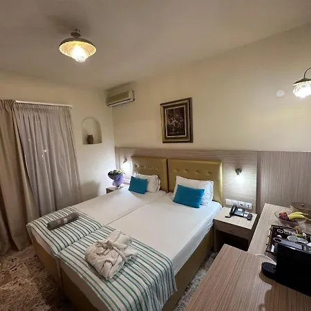 Thalia Deco & Hotel Hersonissos (Crete)