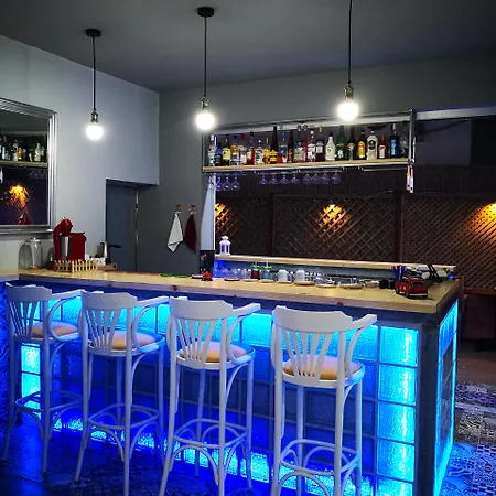 Thalia Deco & Отель