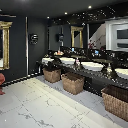 Thalia Deco & Hotel Hersonissos (Crete)